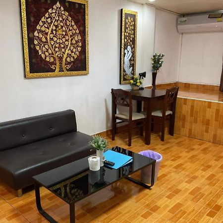 Zappa Guesthouse Pattaya Luaran gambar