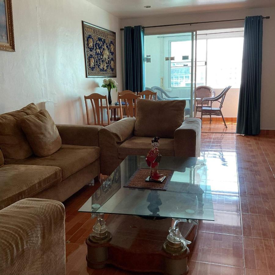 Zappa Guesthouse Pattaya Luaran gambar